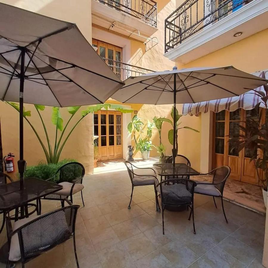 Cancun International Suites Exterior photo