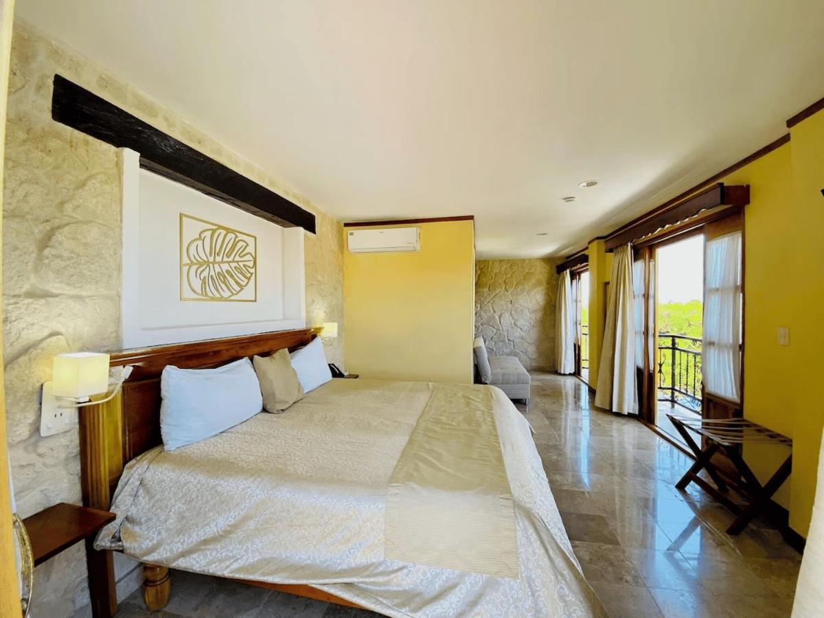 Cancun International Suites Exterior photo